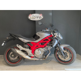 SUZUKI 650 GLADIUS SV 2015